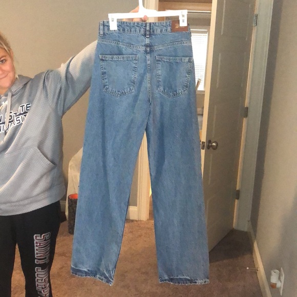 Zara Jeans - Picture 2 of 3